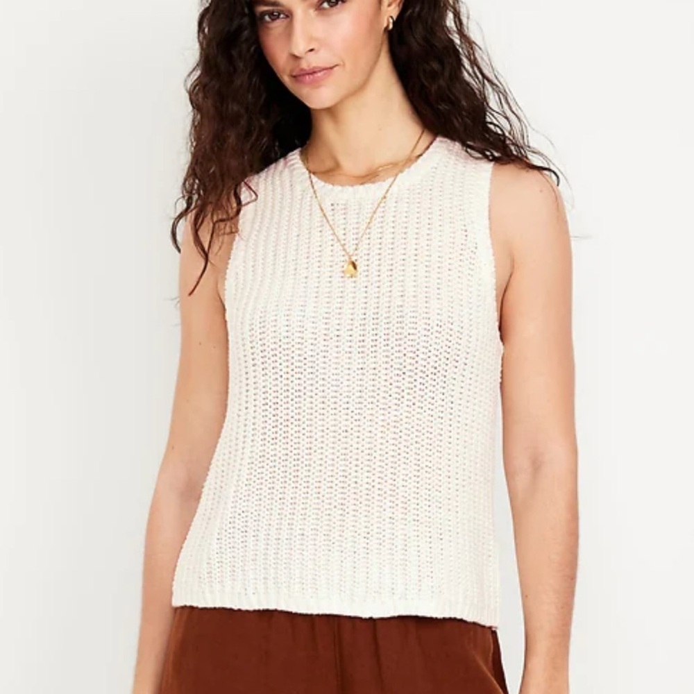 Old Navy Sleeveless open stitch sweater in cream.